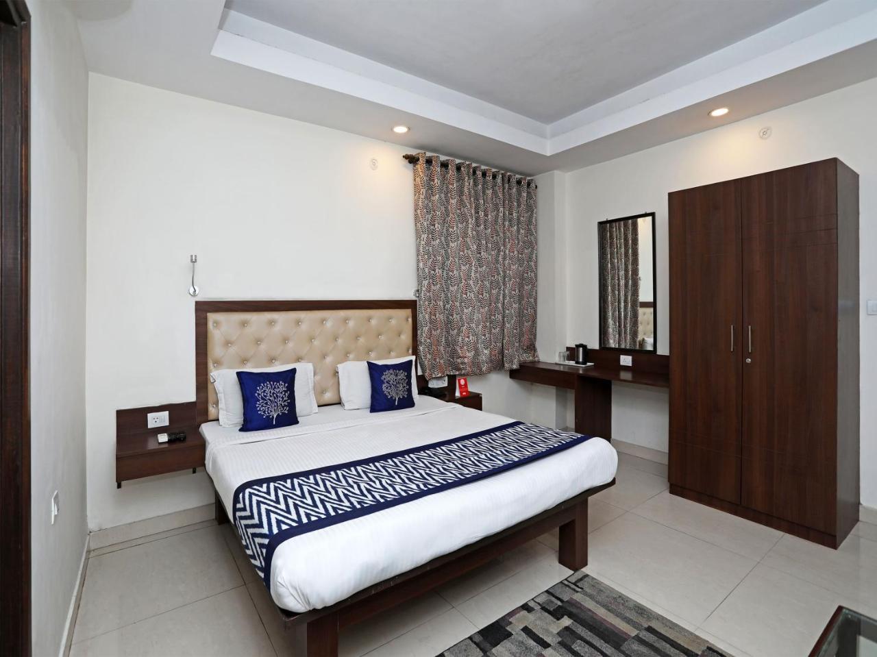 Oyo 680 Hotel Ranjana Heritage Lucknow Exterior foto
